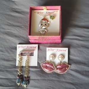 Betsey Johnson earrings and necklace.